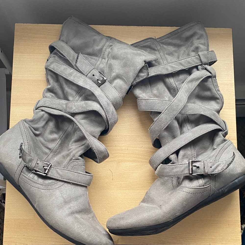 Report Gray Strappy Women's Pull On Boots